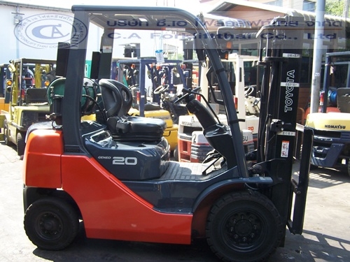 ขาย รถโฟล์คลิฟท์ TOYOTA รุ่น 8FG-20