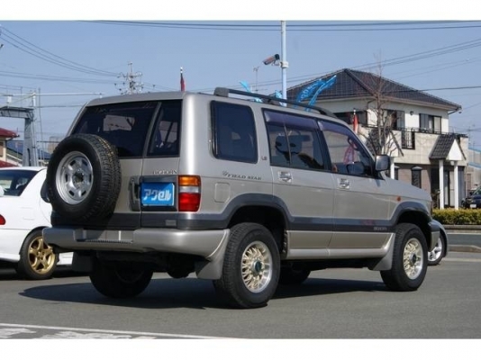 ขายล้อนอก  3 ชิ้นแท้  6  รู  ขอบ 16