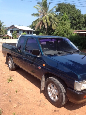 ขายนิสสันบิ๊กเอ็มปี 96 จอโค้ง เครื่อง 2500 ซีซี ฝาแดง สภาพสวยบาง ขายนิสสันบิ๊กเอ็มปี 96 จอโค้ง เครื่อง 2500 ซีซี ฝาแดง สภาพสวยบาง