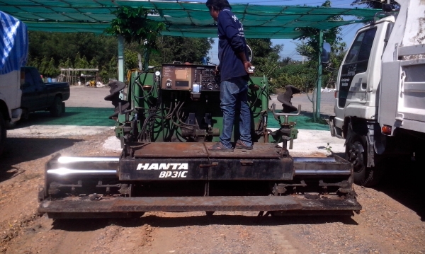 เครื่องปูยาง HANTA - BP31C  เก่านอก พร้อมใช้งาน