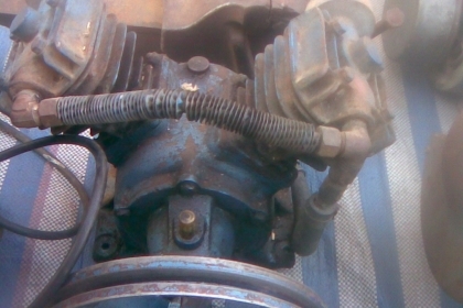 หัวปั้มลม ขนาด 1 แรงสภาพเดิมๆครับ  ขนาดหัว 1 แรงพร้อมมูเล่ย์ครบยกใช้ได้เลยครับ ราคานี้คุ้มครับ