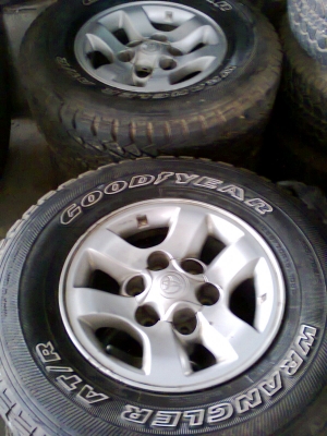 R15X7 6/139 4X4 แม็กแท้ติดรถยางพอใช้(7500.B)