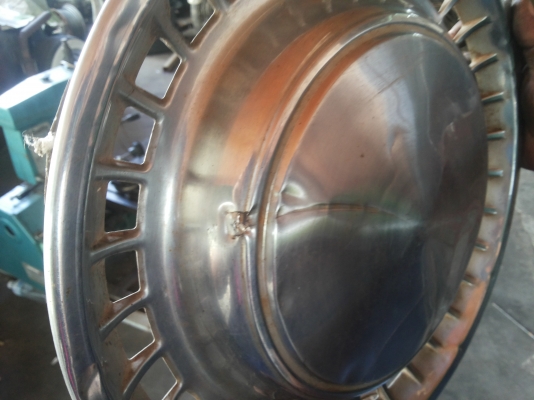 ขายฝาตบล้อขอบ14หน่อยครับ