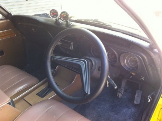 ขายขาดทุน FORD CORTINA เครื่อง SR20 เกียร์ออโต้ แก๊สหัวฉีด VERSUS ทำสีปะผุมาใหม่เอี่ยมทั้งคัน ขายขาดทุน FORD CORTINA เครื่อง SR20 เกียร์ออโต้ แก๊สหัวฉีด VERSUS ทำสีปะผุมาใหม่เอี่ยมทั้งคัน