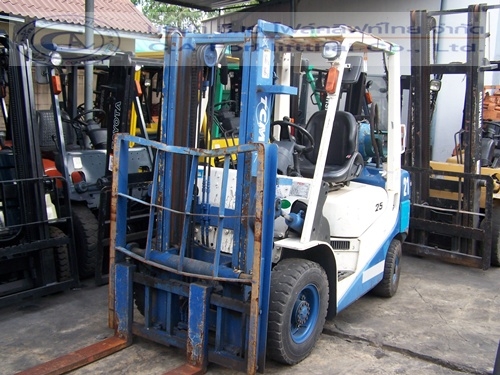 ขายรถ โฟล์คลิฟท์ TCM รุ่น FG25T6