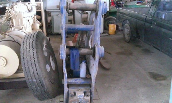 ขายหัวเจาะติดแบคโคPC200-300 ขายหัวเจาะติดแบคโคPC200-300