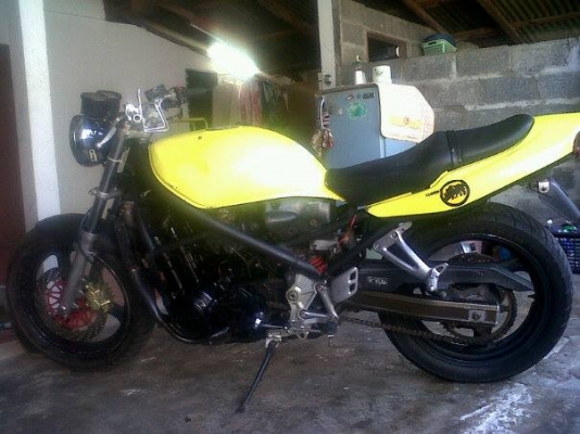 ขาย Suzuki Bandit 250 วางเครื่อง Suzuki GSX 400CC ลดราคาจาก 17,500 บาท เหลือเพียง 15,900 บาท เท่านั้น ด่วนๆ  -เครื่องติด ไม่มีแบต  สนใจโทร 082-7391165 หรือ 088-5188250 (โน๊ต กาฬสินธุ์ )  รถจอดอยู่ อ.ห้วยผึ้ง จ.กาฬสินธุ์ 46240