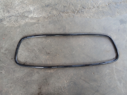 ขายยางขอบกระจกมาสด้า1000 หน่อยครับ