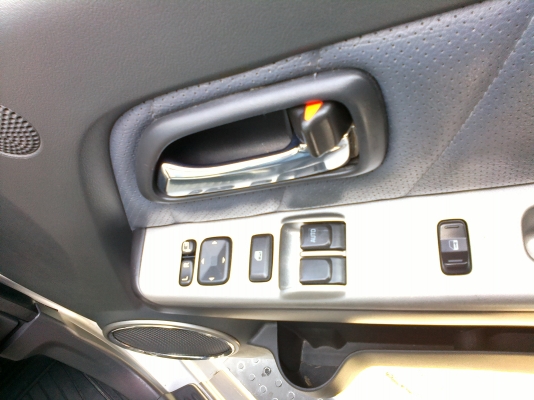 อิซูซุ ไฮแลนเดอร์ แพลตินั่ม 2.5Ddi ปี53 อิซูซุ ไฮแลนเดอร์ แพลตินั่ม 2.5Ddi ปี53