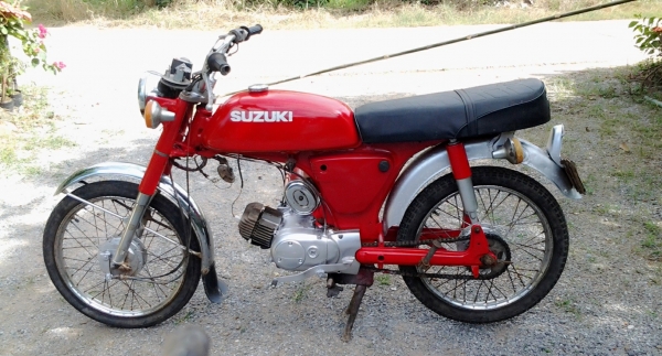 ขายa80 ทะเบียนโอน สตาร์ทติดขี่ได้  สวยๆ