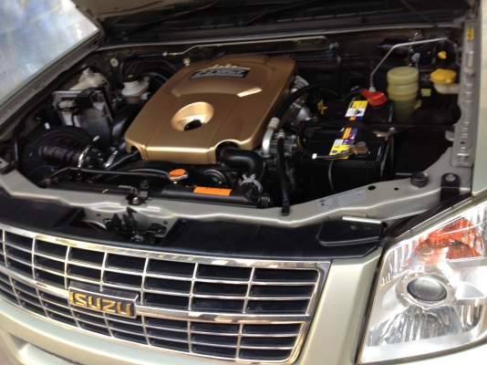 D-Max Goldseries 2.5SLX SPACECAB D-Max Goldseries 2.5SLX SPACECAB