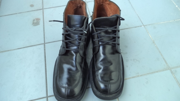 รองเท้า George size 10 (44) Made in Portugal  brands present the Officer Shoes