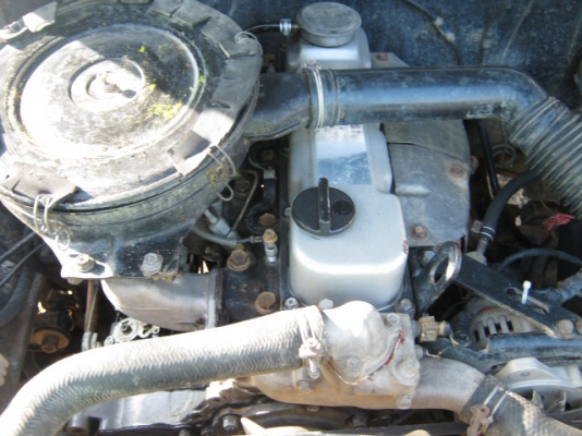 นิสสัน TD 2500 ขายถูกเครื่องดี คลัสซีสวย ภายในเอี่ยม โทร 087-851-5148