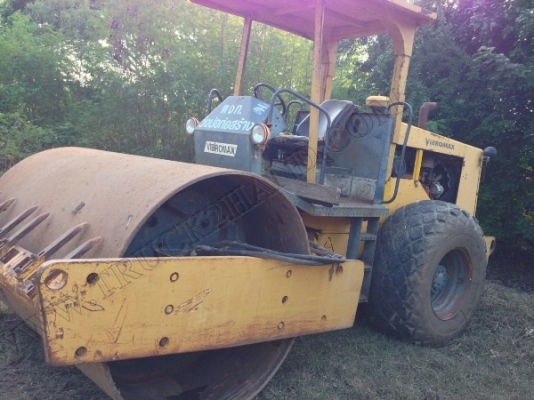 รถบด vibromax 10 ตัน 2 เพลา แบบสั่นสะเทือน มี 2 เปลือก แบบเรียบ และ แบบหนาม