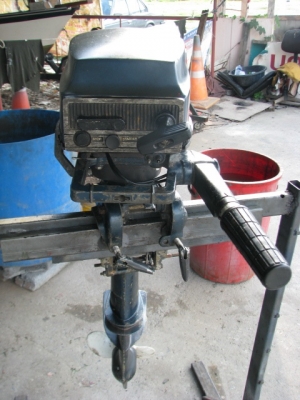 เครื่องเก่า 9 แรง ทองขาว หางสั้น เครื่องเก่า 9 แรง ทองขาว หางสั้น