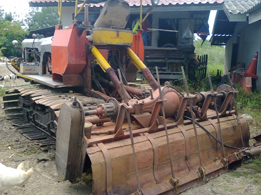 ขายด่วน6ล้อร็อกกี้ช่วงยาวเทเลอร์บันไดพับไอโดลิกรถห้างแท้ คู่รถตีไทยเจริญพร้อมใช้ขายถูก