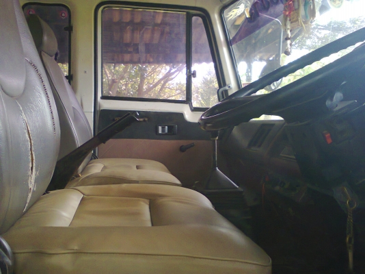 ขายด่วน6ล้อร็อกกี้ช่วงยาวเทเลอร์บันไดพับไอโดลิกรถห้างแท้ คู่รถตีไทยเจริญพร้อมใช้ขายถูก