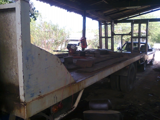 ขายด่วนรถตีไทยเจริญคู่รถหกล้อห้างร็อกกี้ช่วงยาว7เมตรเทเลอร์พร้อมใช้