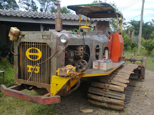 ขายด่วนรถตีไทยเจริญคู่รถหกล้อห้างร็อกกี้ช่วงยาว7เมตรเทเลอร์พร้อมใช้