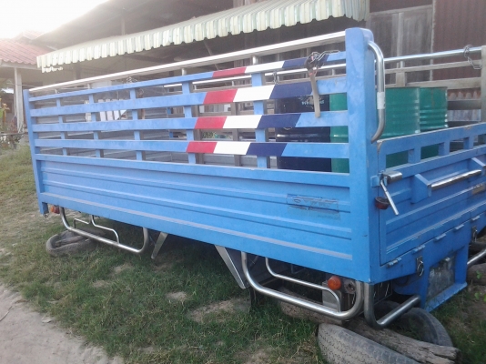 ขายกะบะสเตนเลสหกล้อNKRสภาพสวย