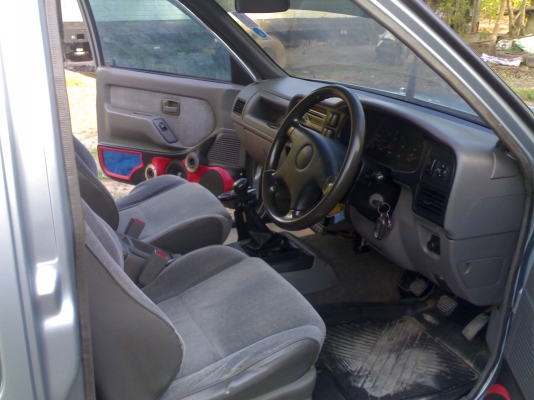 ขาย ISUZU DRAGON EYE SLX2500 โบว์ ปี2000 พ่อค้าตัดได้230000คับ ขาย ISUZU DRAGON EYE SLX2500 โบว์ ปี2000 พ่อค้าตัดได้230000คับ