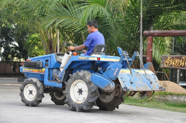 ขายรถไถ ISEKI 4WD พร้อมโรตารี่หลัง สภาพสวยเดิมญี่ปุ่นไม่เคยใช้งานในไทย 89,000 บาท