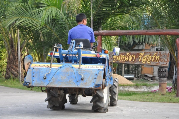 ขายรถไถ ISEKI 4WD พร้อมโรตารี่หลัง สภาพสวยเดิมญี่ปุ่นไม่เคยใช้งานในไทย 89,000 บาท