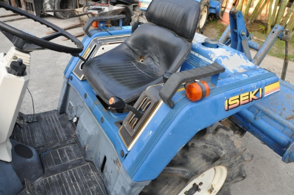 ขายรถไถ ISEKI 4WD พร้อมโรตารี่หลัง สภาพสวยเดิมญี่ปุ่นไม่เคยใช้งานในไทย 89,000 บาท