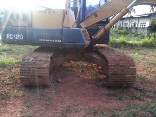 รถแบคโฮ KOMATSU PC 120 - 3 สนใจติดต่อ 081 - 6079515 รถแบคโฮ KOMATSU PC 120 - 3 สนใจติดต่อ 081 - 6079515