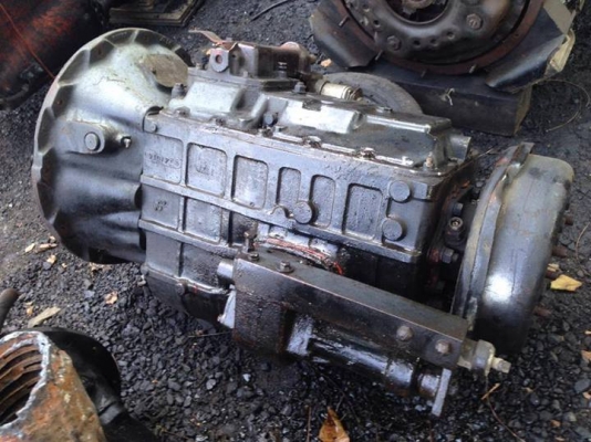 ขายเกียร์ Nissan UD 7 เกียร์ตารางใหญ่