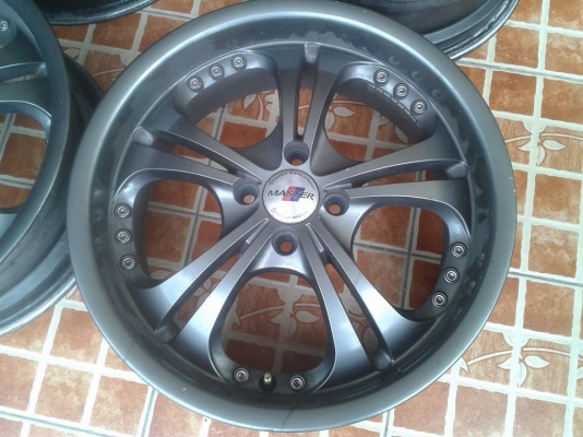 แม็ก17"(ขาย4,900.-) ใส่4รู100 กว้าง7",et40 สีเทากัล ไม่ค้ด,ไม่ดุ่ง,ไม่แตก สภาพตามการใช้งาน