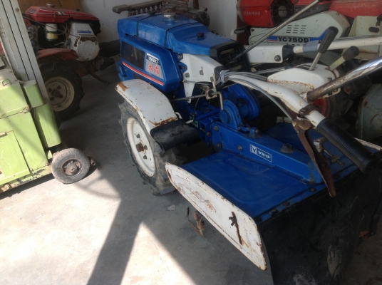 ขายรถไถพรวนดินเเบบเดินตามเก่าญี่ปุ่นยี่ห้อ iseki ขนาด 7.5 แรงม้าสภาพสวยมากๆพร้อมใช้งาน