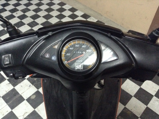 ขาย!!!ฮอนด้าคลิ๊ก ปี50 รถเครื่องดีคับ มีเล่มทะเบียนครบ ภาษีไม่หมด ขาย!!!ฮอนด้าคลิ๊ก ปี50 รถเครื่องดีคับ มีเล่มทะเบียนครบ ภาษีไม่หมด