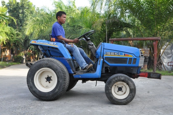 ขายรถไถ ISEKI4WD สภาพสวยเดิมญี่ปุ่นไม่เคยใช้งานในไทย 65,000 บาท