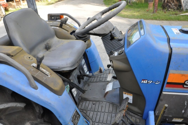 ขายรถไถ ISEKI4WD พร้อมโรตารี่หลัง สภาพสวยเดิมญี่ปุ่นไม่เคยใช้งานในไทย 125,000 บาท