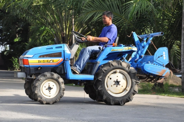 ขายรถไถ ISEKI4WD พร้อมโรตารี่หลัง สภาพสวยเดิมญี่ปุ่นไม่เคยใช้งานในไทย 95,000 บาท