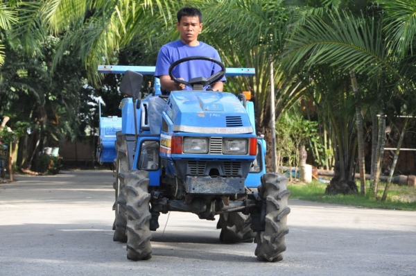 ขายรถไถ ISEKI4WD พร้อมโรตารี่หลัง สภาพสวยเดิมญี่ปุ่นไม่เคยใช้งานในไทย 95,000 บาท