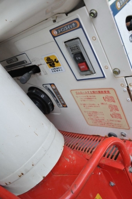 ขายเครื่องสีข้าว yanmar RHM25 สภาพสวยเดิมจากญี่ปุ่นยังไม่เคยใช้ในไทย35,000เท่านั้น!!