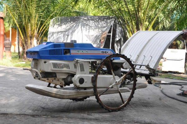 ขายรถดำนาISEKI สภาพสวยเดิมจากญี่ปุ่นยังไม่เคยใช้ในไทย 19,000เท่านั้น!!