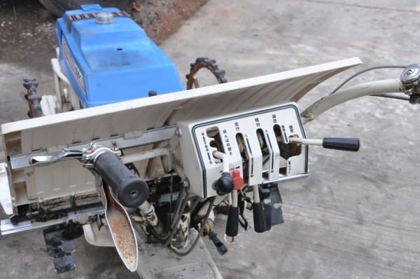 ขายรถดำนาISEKI สภาพสวยเดิมจากญี่ปุ่นยังไม่เคยใช้ในไทย 19,000เท่านั้น!!