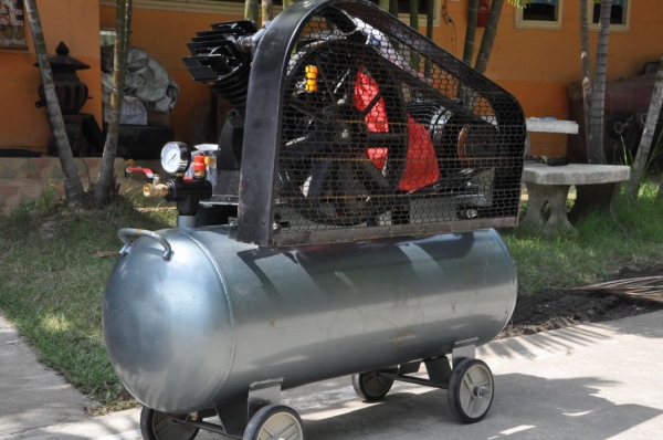 ขายปั้มลม2สูบ ใหม่ๆ เปิดตู้ติดมา(ไต้หวัน) คุณภาพส่งออก ยังไม่เคยใช้งานในไทย19,000เท่านั้น!!