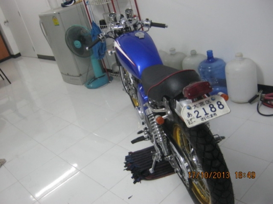 ขาย  sr 400  แต่งเต็มสไตล์คาเฟ่