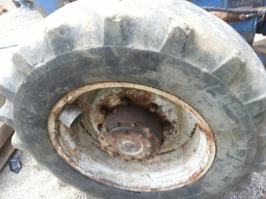 รถไถ FORD 6600 สนใจติดต่อ 081 - 6079515 รถไถ FORD 6600 สนใจติดต่อ 081 - 6079515