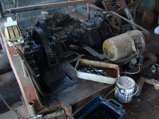 เครื่องอัด 100 ตัน