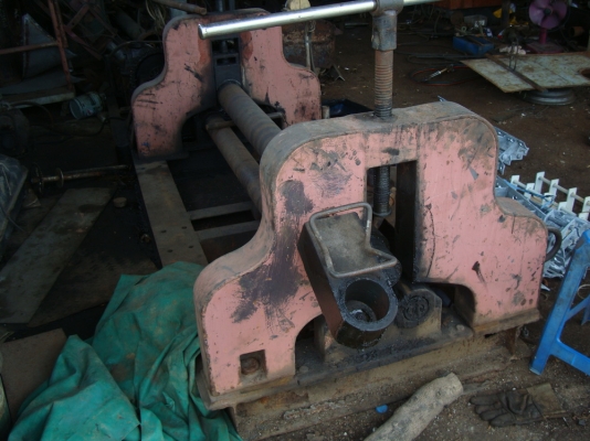 เครื่องอัด 100 ตัน