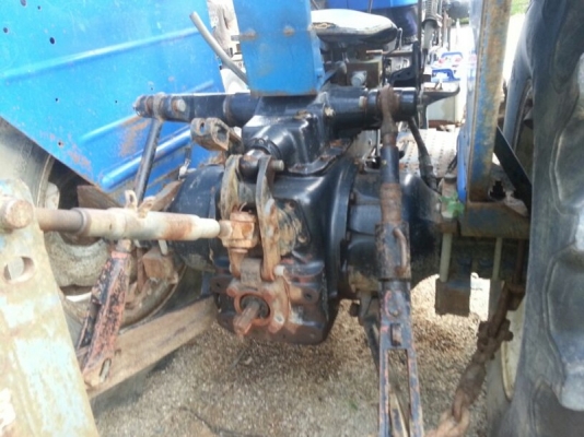 รถไถ FORD AT 6610 ( ตัวแท้.) ปี 47. ( เพลา เดียว. ) สนใจติดต่อ 081 - 6079515 รถไถ FORD AT 6610 ( ตัวแท้.) ปี 47. ( เพลา เดียว. ) สนใจติดต่อ 081 - 6079515