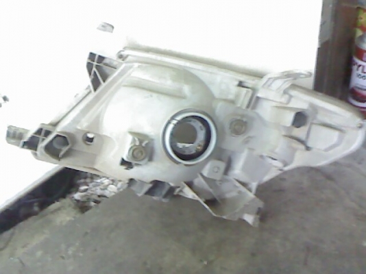 ขายไฟหน้าขวาแท้  วีโก้