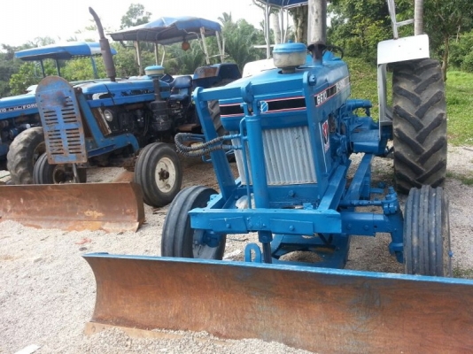 รถไถ FORD 6610 ( ตัวแท้.) สนใจติดต่อ 081 - 6079515 รถไถ FORD 6610 ( ตัวแท้.) สนใจติดต่อ 081 - 6079515