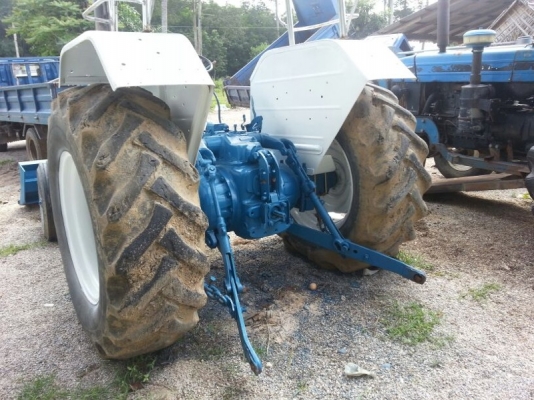 รถไถ FORD 6600 ( ตัวแท้.) ( เสื้อลาย ) สนใจติ ดต่อ 081 - 6079515 รถไถ FORD 6600 ( ตัวแท้.) ( เสื้อลาย ) สนใจติ ดต่อ 081 - 6079515