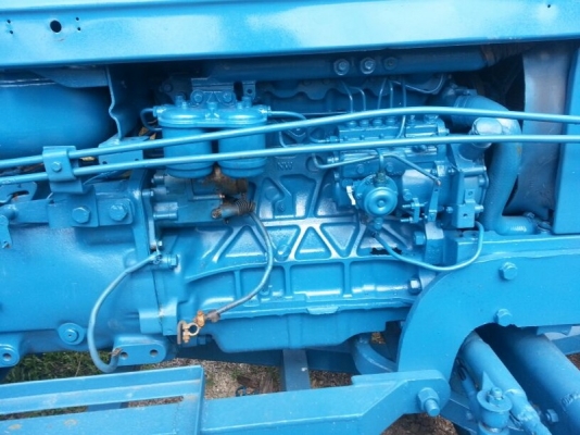 รถไถ FORD 6600 ( ตัวแท้.) ( เสื้อลาย ) สนใจติ ดต่อ 081 - 6079515 รถไถ FORD 6600 ( ตัวแท้.) ( เสื้อลาย ) สนใจติ ดต่อ 081 - 6079515